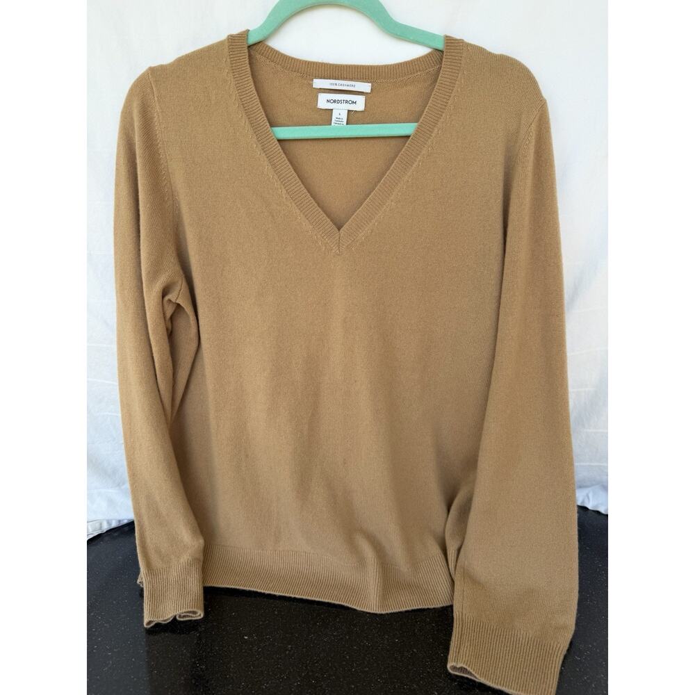 Nordstrom Men's 100% Cashmere Sweater M/L‎ Camel V-Neck Luxury Soft